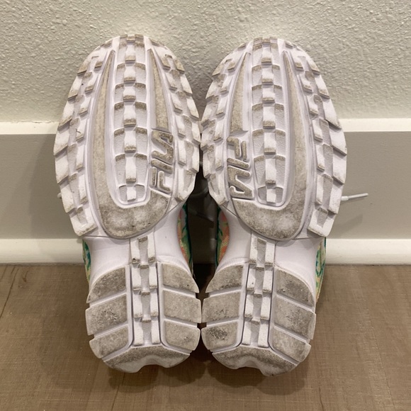 FILA | Woman’s Rainbow Tie Dye Fila Tennis Shoes SIZE: 6 - Picture 4 of 4